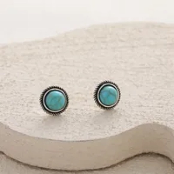 Western Boho Faux Turquoise round stud earrings silver toned alloy - Picture 1 of 1